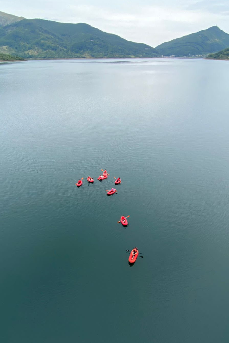 Winter Packrafting al Lago di Campotosto - 42 Gradi Nord lago di campotosto Packrafting 42 Gradi Nord