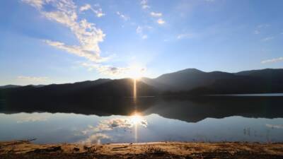 lago del salto 42 gradi nord