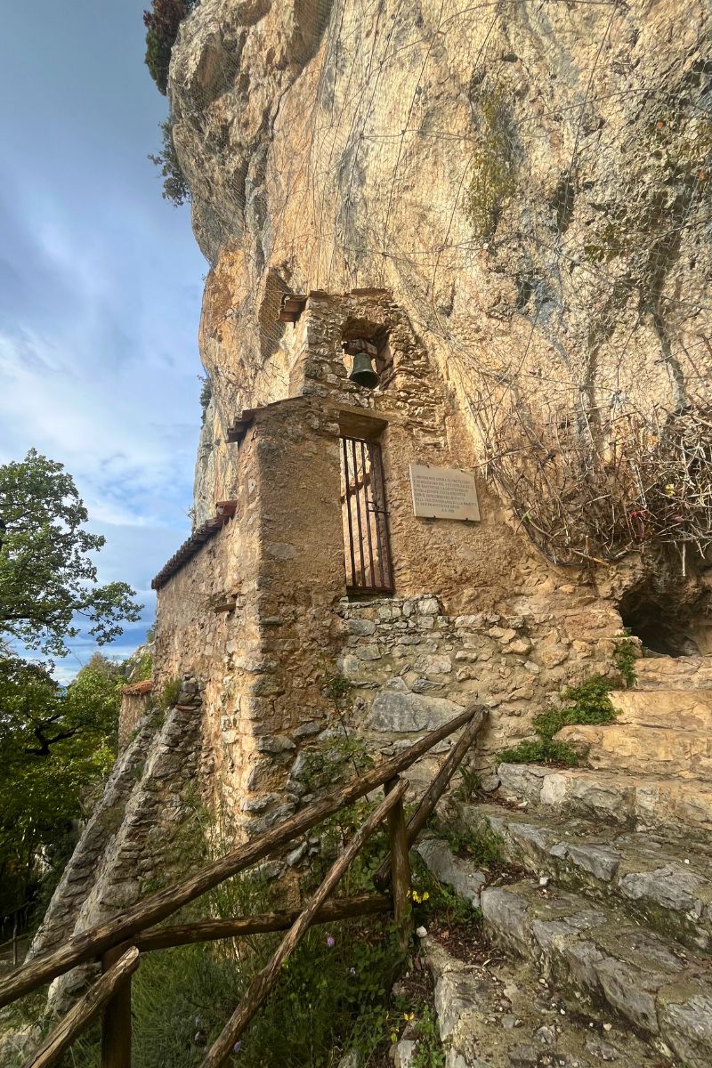 Cima d'Arme e il Sacro Speco, sulle tracce di santi e pellegrini